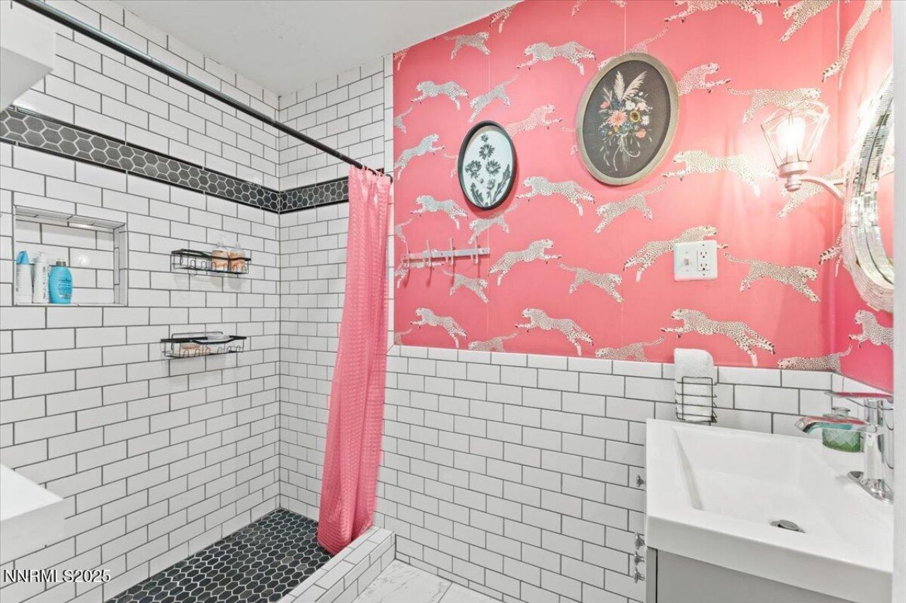 661 Thoma Street, Reno, NV 89502 Photo