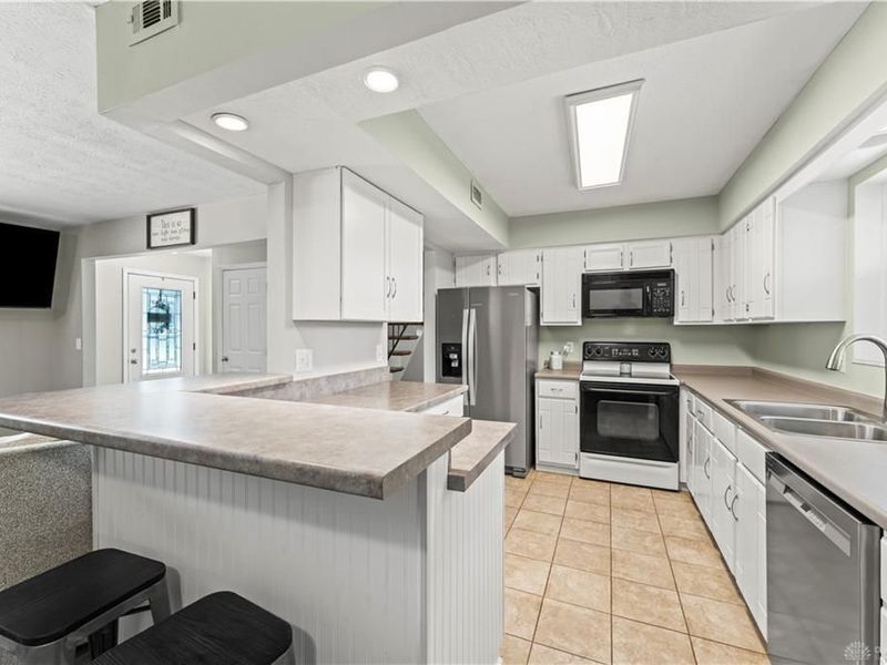 416 Bent Twig Drive, Vandalia, OH 45377 Photo 10