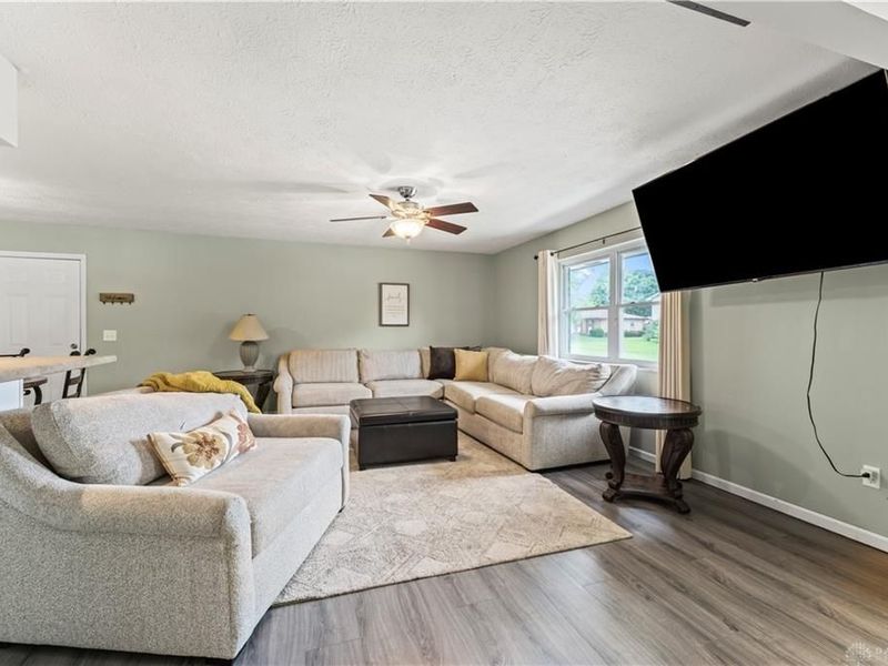 416 Bent Twig Drive, Vandalia, OH 45377 Photo 4