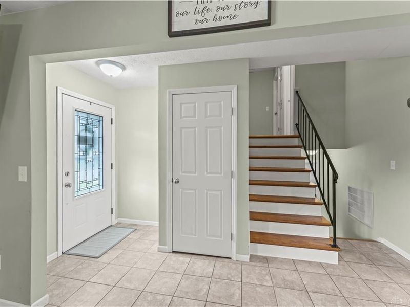 416 Bent Twig Drive, Vandalia, OH 45377 Photo 6