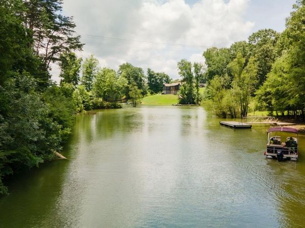 811 Harrison Ferry Rd, White Pine, TN 37890