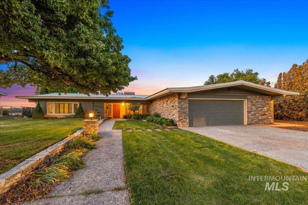 2401 Terrace Drive, Caldwell, ID 83605 Main Photo