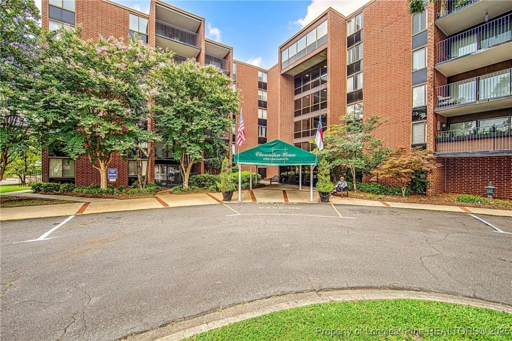 1100 Clarendon Street, Unit 408, Fayetteville, NC 28305 Main Photo
