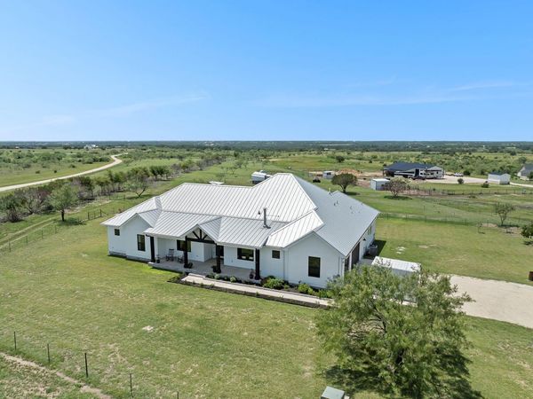 5925 County Road 236 RD, Liberty Hill, TX 78642