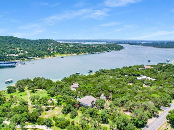 17120 Northlake Hills DR, Jonestown, TX 78645