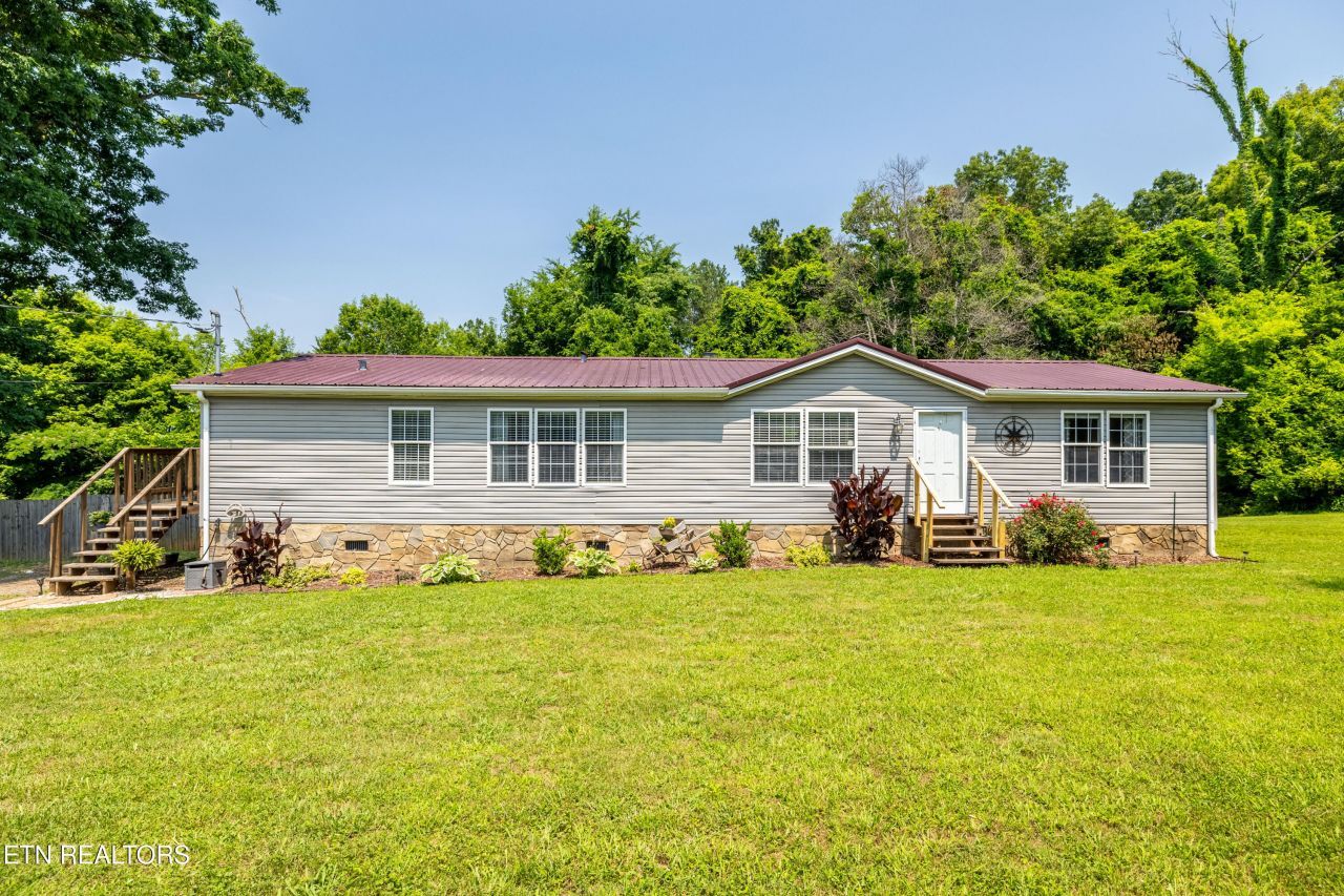 1506 Moyers St, White Pine, TN 37890 Main Photo