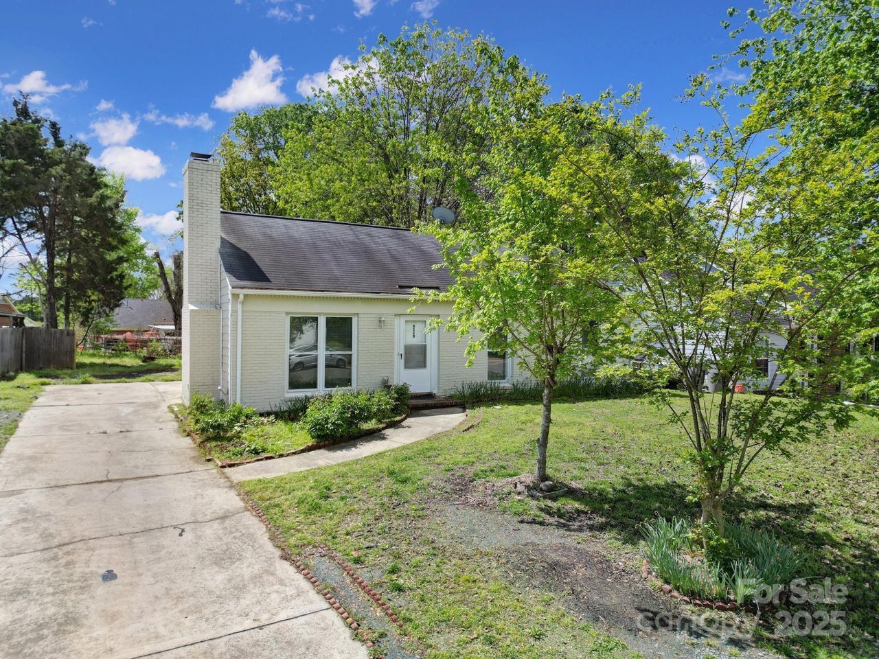 8520 Mission Hills Road, Charlotte, NC 28227 Main Photo