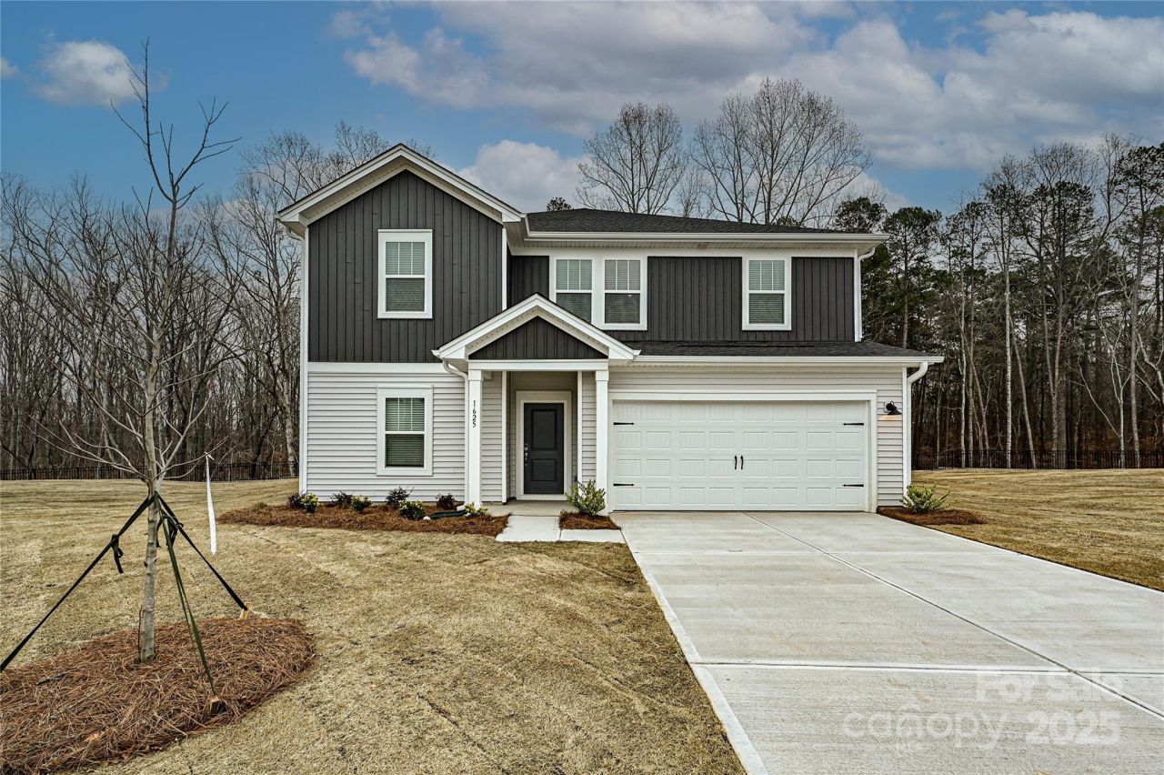 2130 Sunflower Circle, Newton, NC 28658 Main Photo