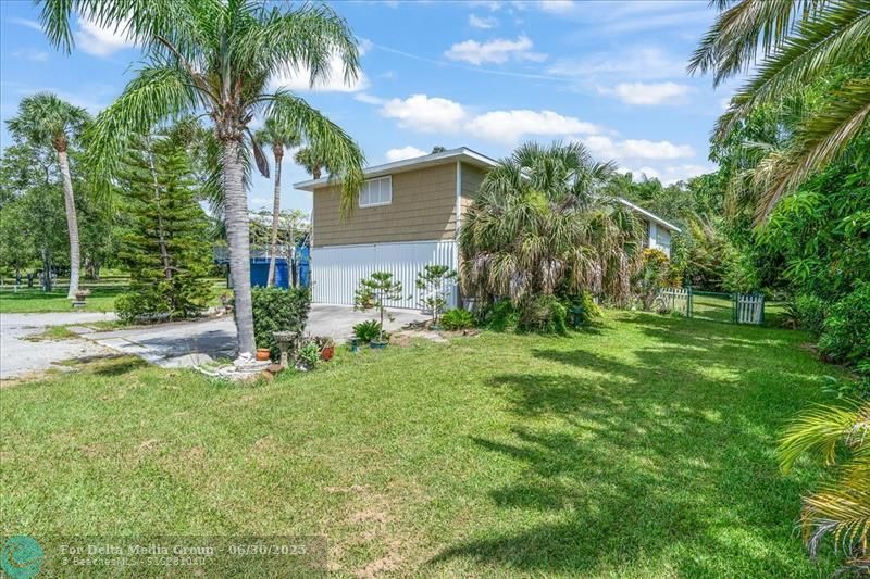 6570 114th Lane, Sebastian, FL 32958 Photo