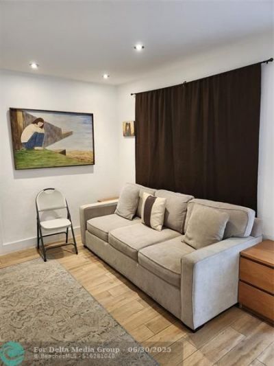 4610 NE 3rd Avenue, Fort Lauderdale, FL 33334 Photo