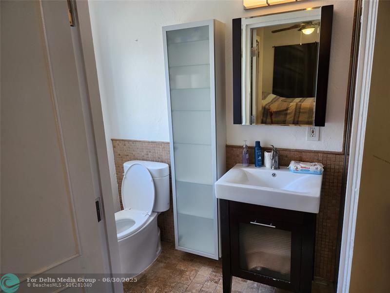 4610 NE 3rd Avenue, Fort Lauderdale, FL 33334 Photo