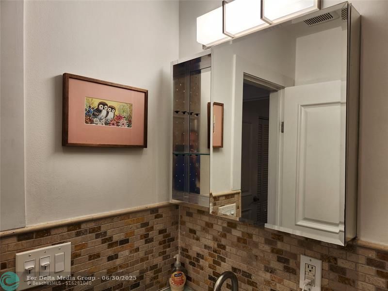 4610 NE 3rd Avenue, Fort Lauderdale, FL 33334 Photo