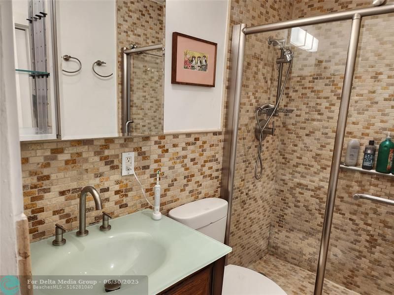 4610 NE 3rd Avenue, Fort Lauderdale, FL 33334 Photo