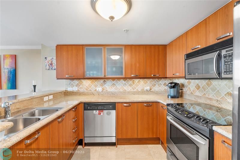 2011 N Ocean Boulevard, Unit 403, Fort Lauderdale, FL 33305 Photo