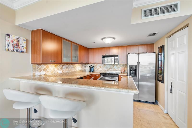 2011 N Ocean Boulevard, Unit 403, Fort Lauderdale, FL 33305 Photo