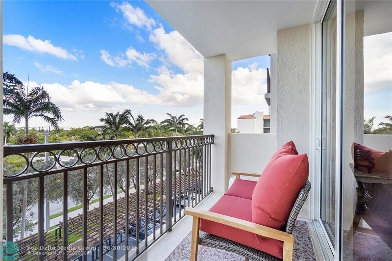 2011 N Ocean Boulevard, Unit 403, Fort Lauderdale, FL 33305 Photo