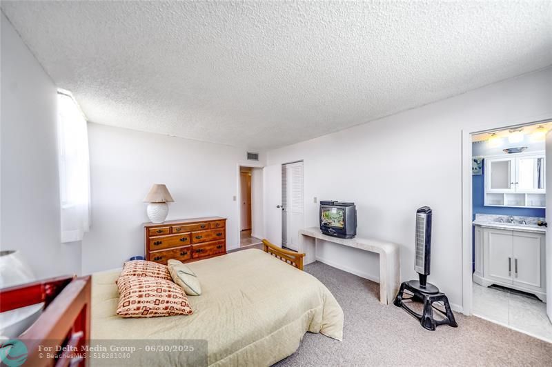 2860 Somerset Drive, Unit 404K, Lauderdale Lakes, FL 33311 Photo