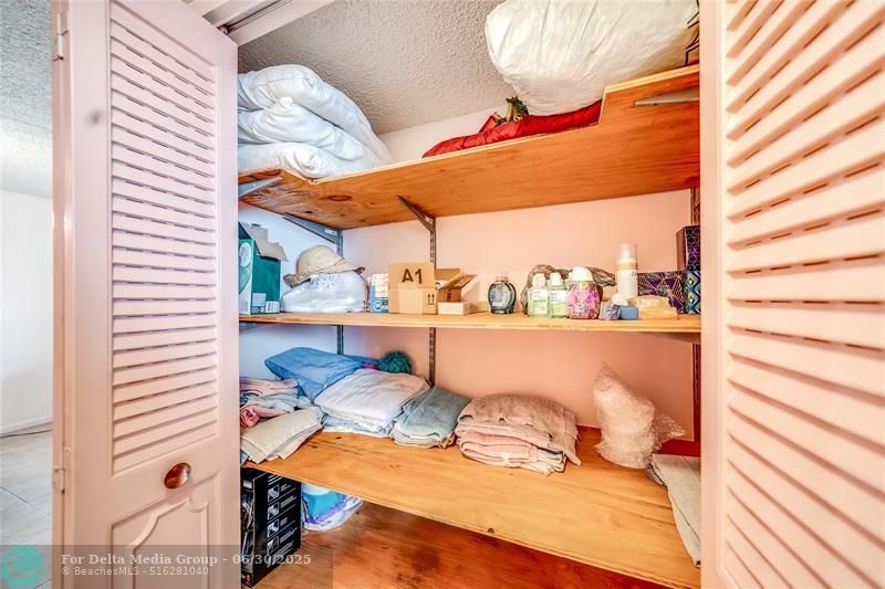 2860 Somerset Drive, Unit 404K, Lauderdale Lakes, FL 33311 Photo