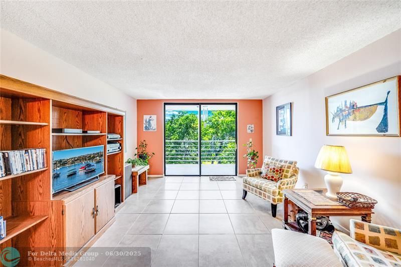 2860 Somerset Drive, Unit 404K, Lauderdale Lakes, FL 33311 Photo