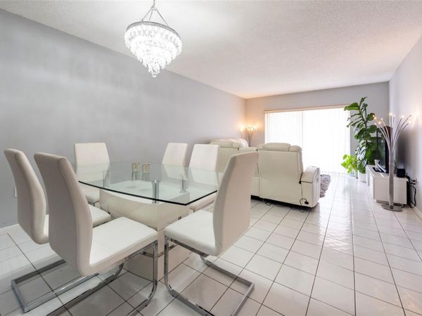 3850 Washington Street, Unit 710, Hollywood, FL 33021