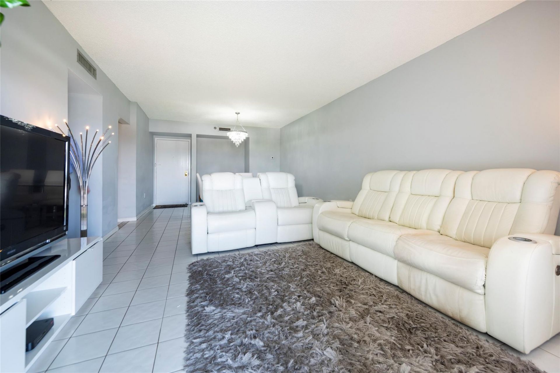 3850 Washington Street, Unit 710, Hollywood, FL 33021 Photo