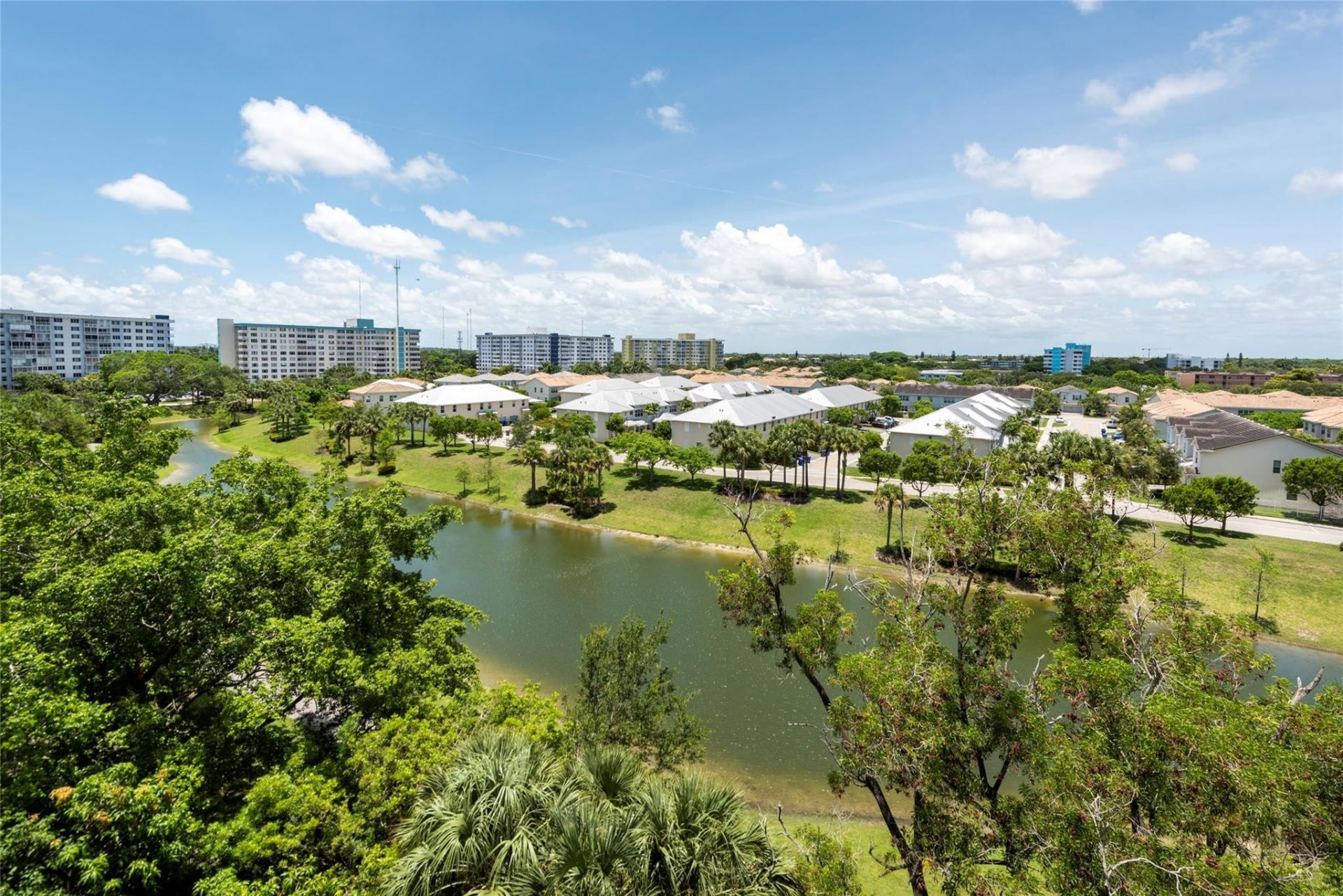 3850 Washington Street, Unit 710, Hollywood, FL 33021 Photo