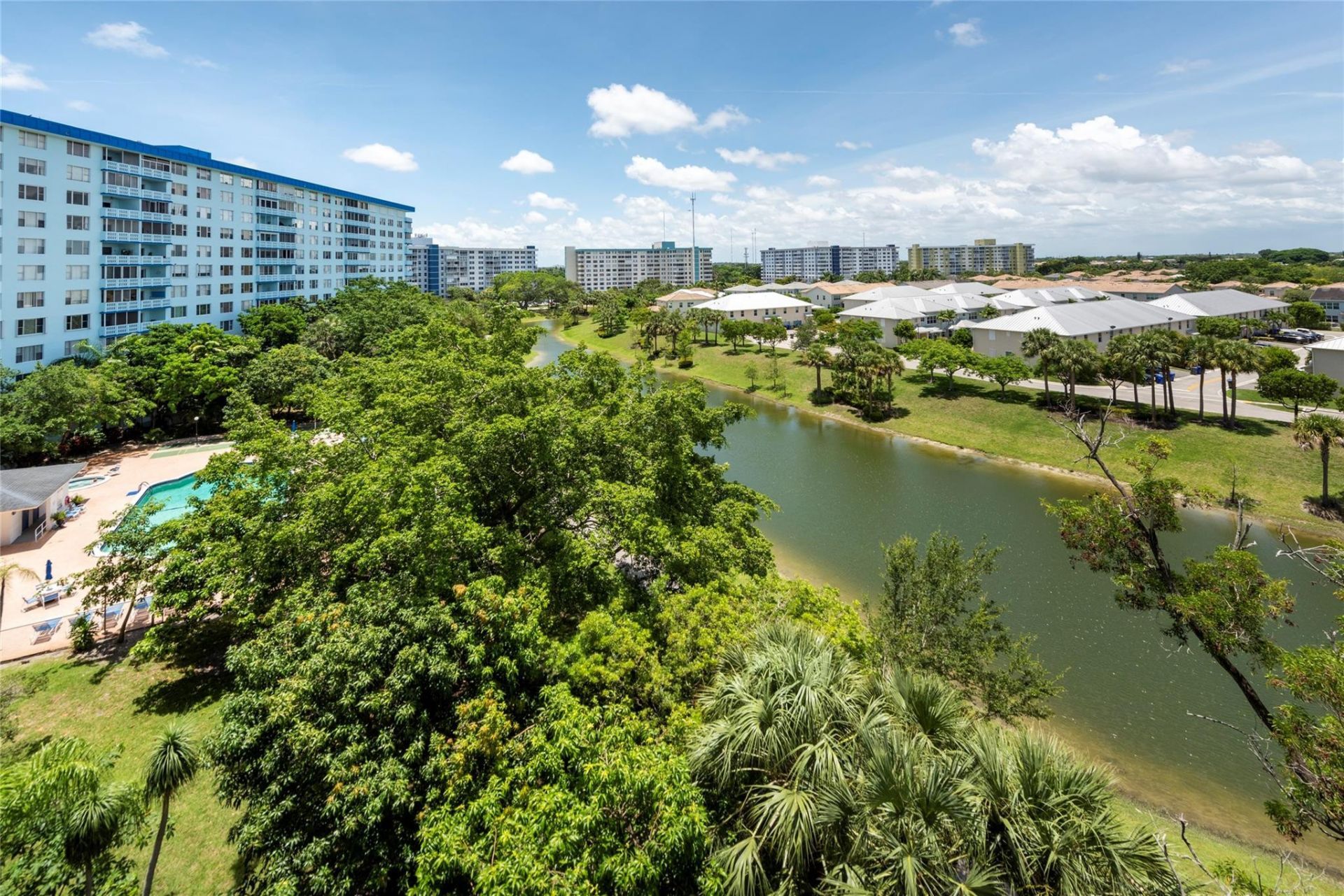 3850 Washington Street, Unit 710, Hollywood, FL 33021 Photo