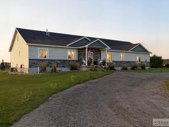 3552 E 630 N Menan, ID 83434