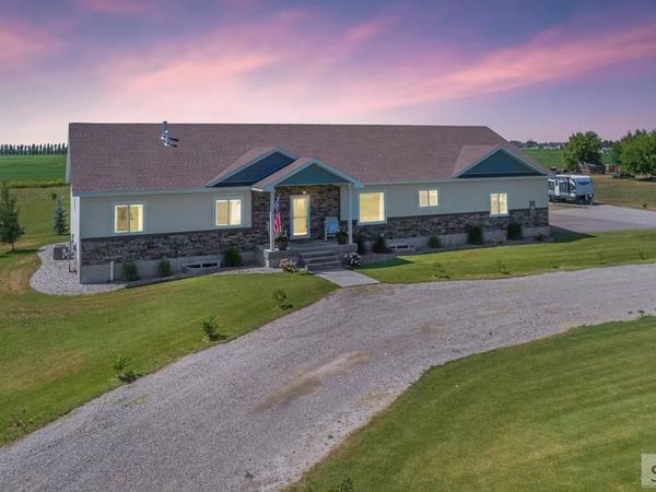 3552 E 630 N, MENAN, ID 83434