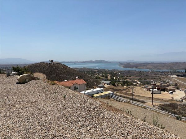 20825 Lakemount Court, Perris, CA 92570