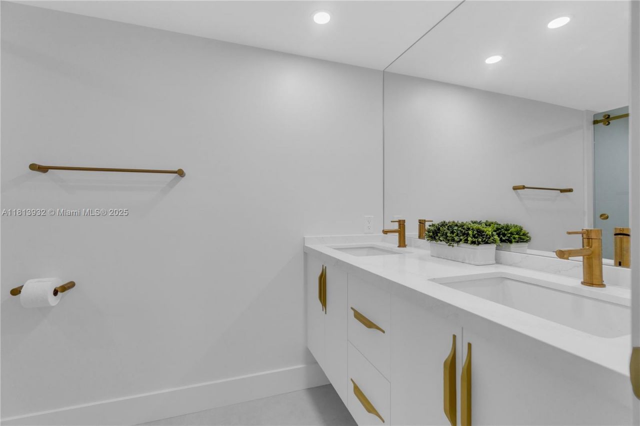 1201 S Ocean Dr, Unit 507S, Hollywood, FL 33019 Photo