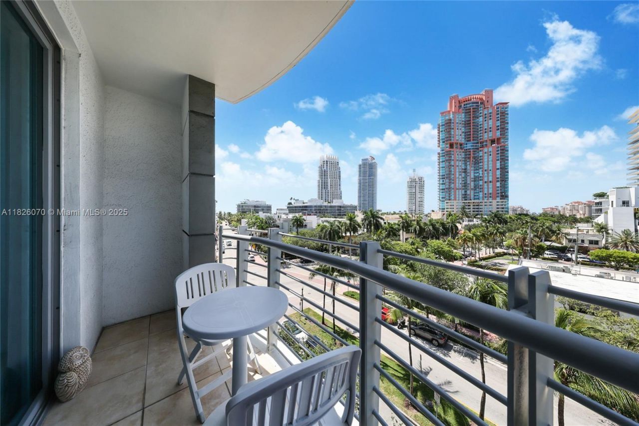 110 Washington Ave, Unit 1611, Miami Beach, FL 33139 Photo