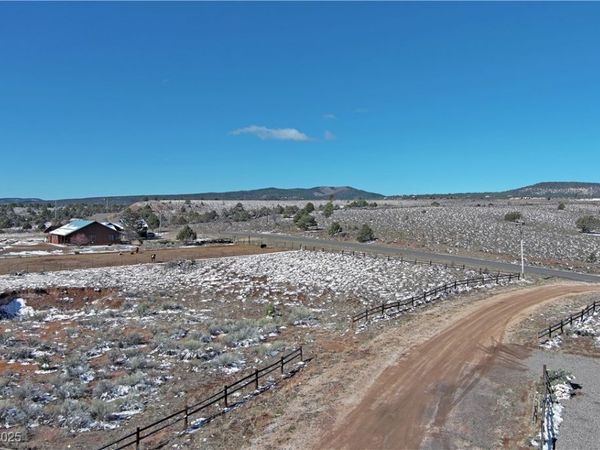187 W Bryce Gate Circle, Hatch, UT 84735