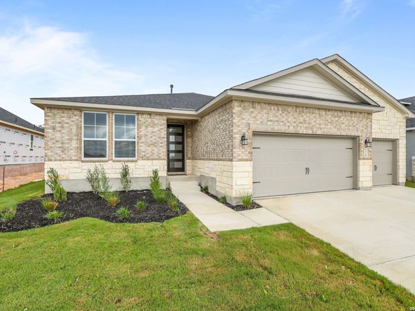 218 Lily Pass, Castroville, TX 78009