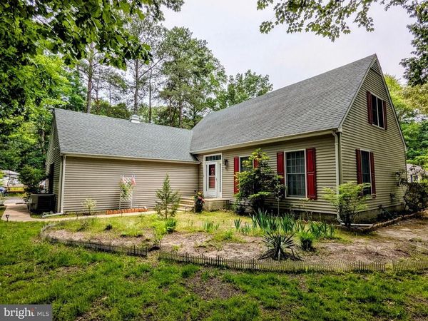2 OAKWOOD CT., LEWES, DE 19958