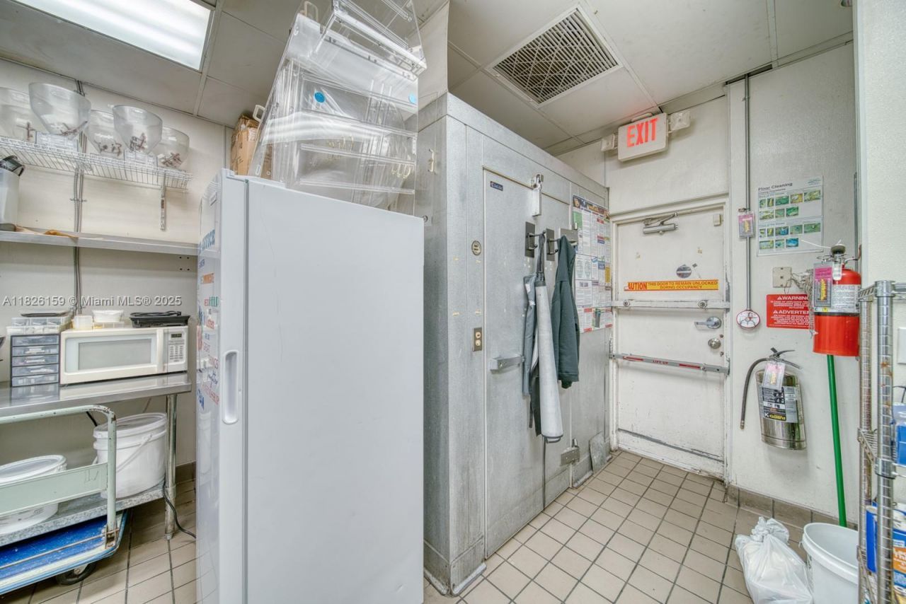 Bakery & Cafe For Sale On Bird Road, Kendall, FL 33175 Photo