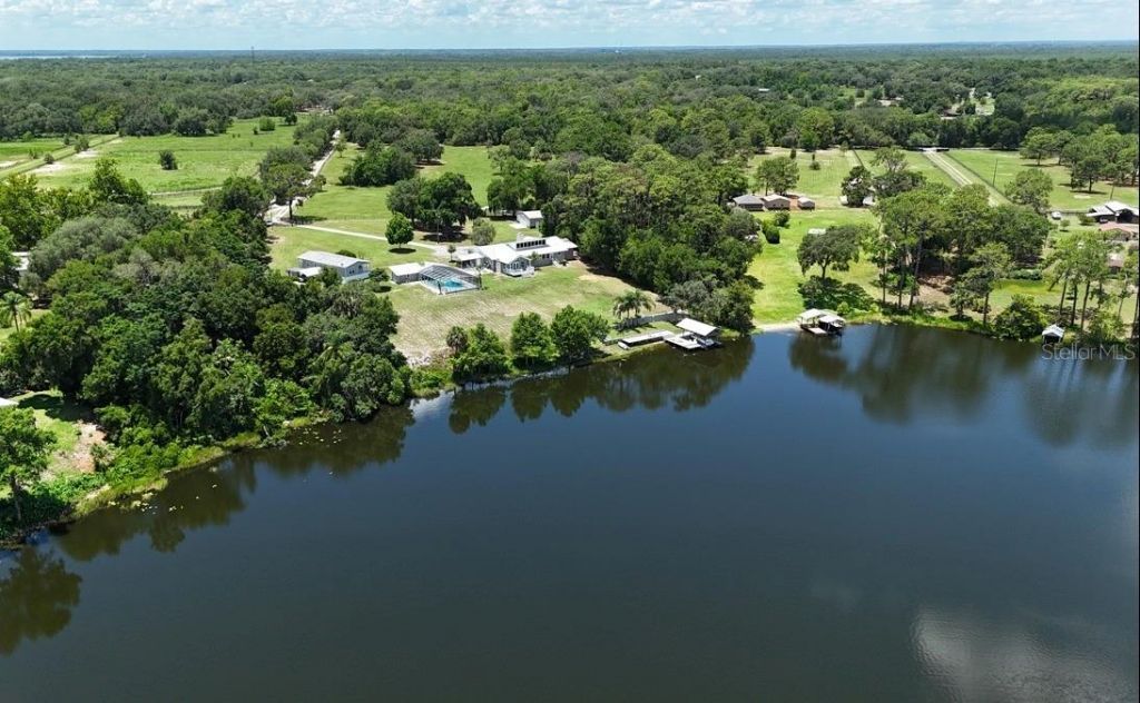 10893 SE 141 Avenue Road, Ocklawaha, FL 32179 Photo