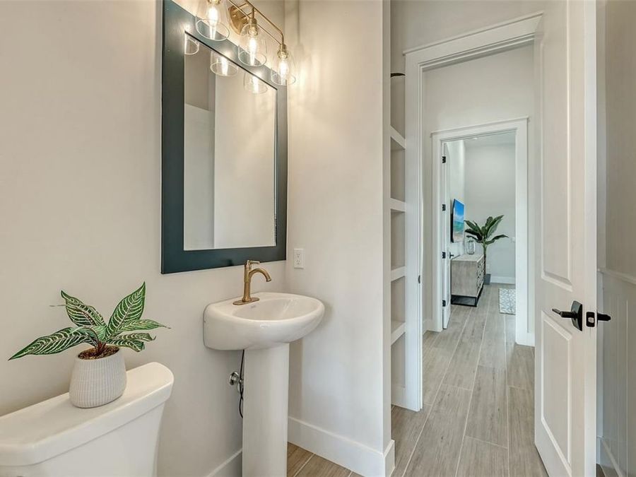 Property Image 32