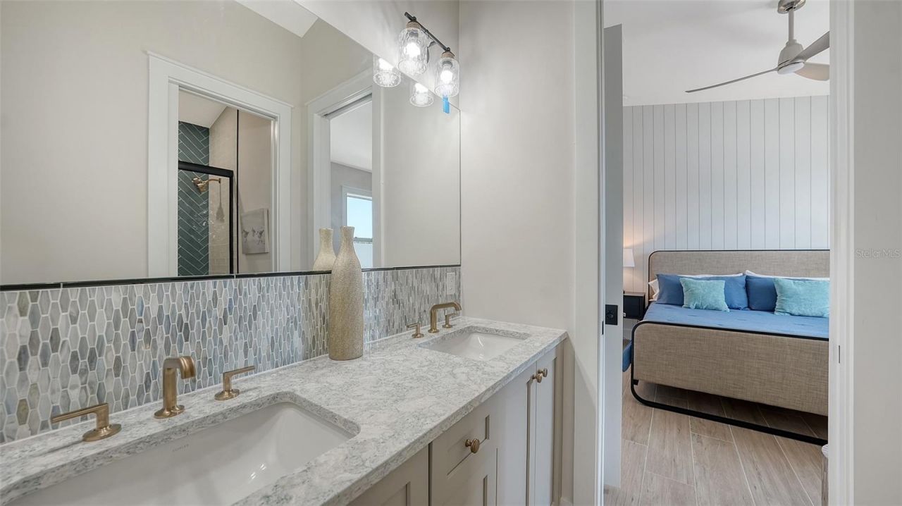 8009 20th Place W, Bradenton, FL 34209 Photo