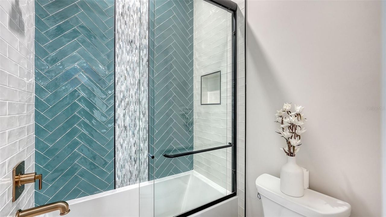 8009 20th Place W, Bradenton, FL 34209 Photo