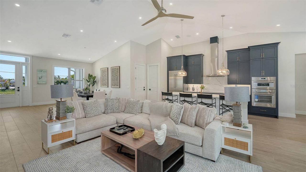 8009 20th Place W, Bradenton, FL 34209 Photo