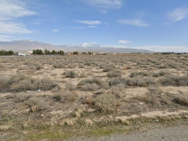 2731 N Leslie Street, Pahrump, NV 89060