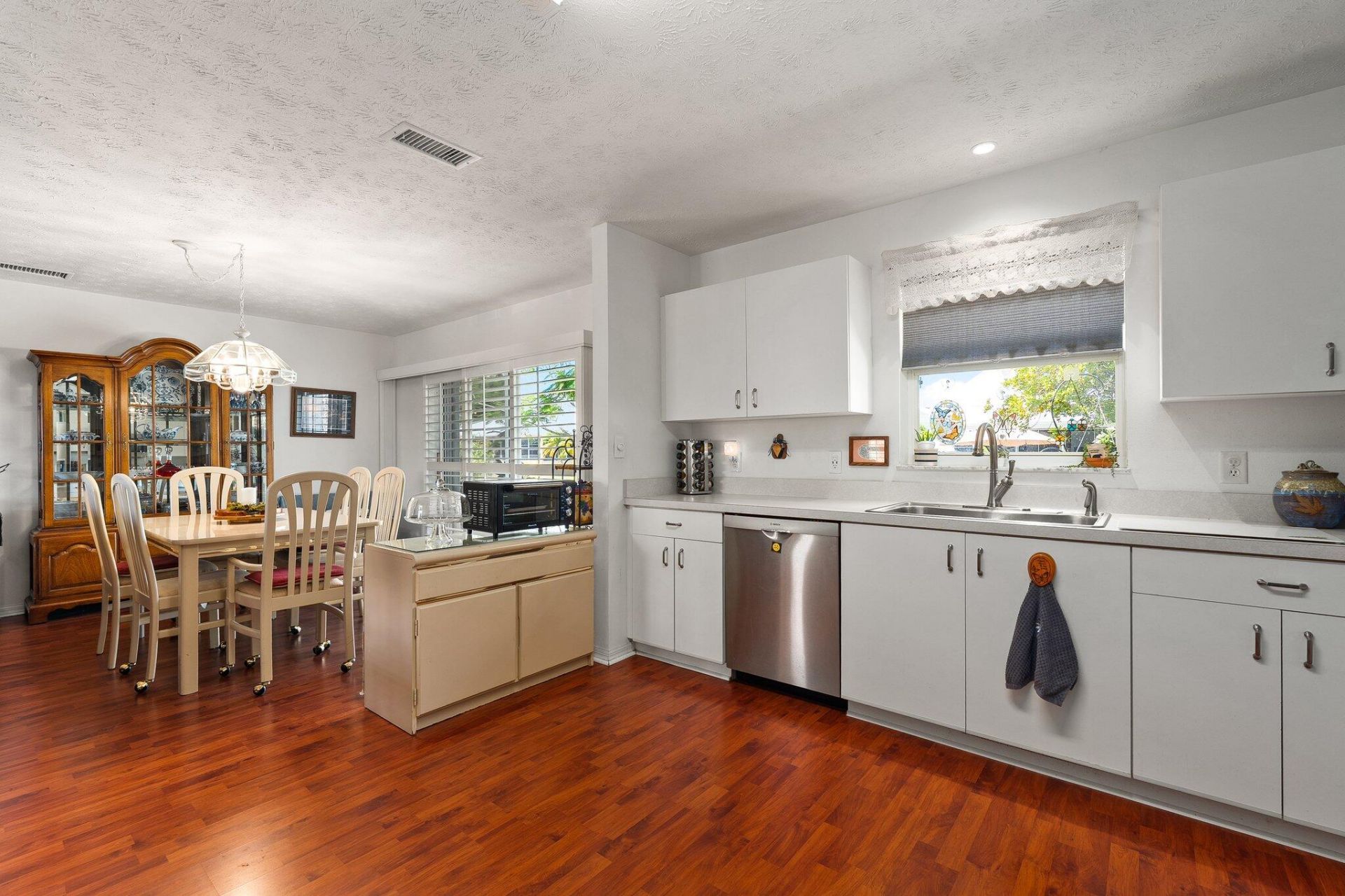6661 Nuevo Lagos, Fort Pierce, FL 34951 Photo