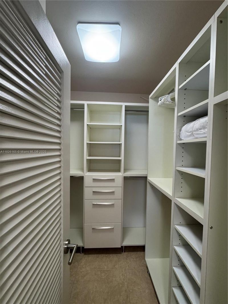 5151 Collins Ave, Unit 535, Miami Beach, FL 33140 Photo