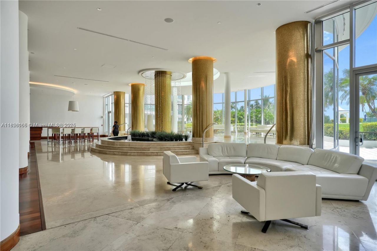 5151 Collins Ave, Unit 535, Miami Beach, FL 33140 Photo