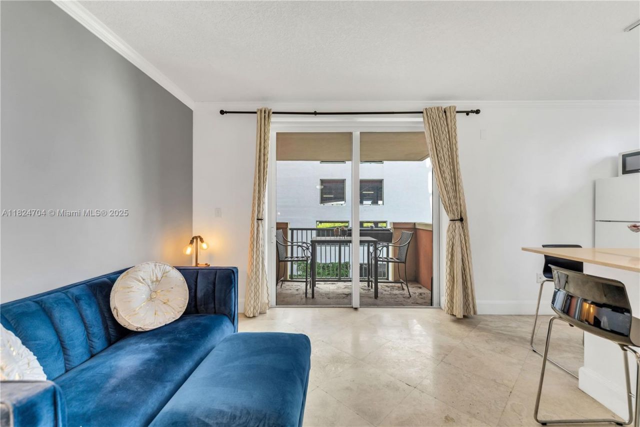 2951 S Bayshore Dr, Unit 717, Miami, FL 33133 Photo