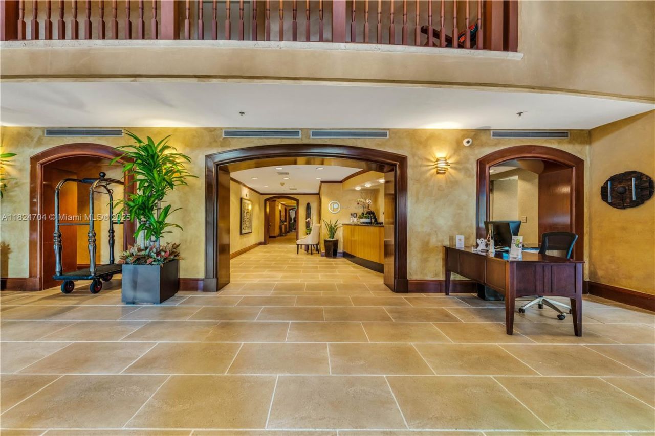 2951 S Bayshore Dr, Unit 717, Miami, FL 33133 Photo