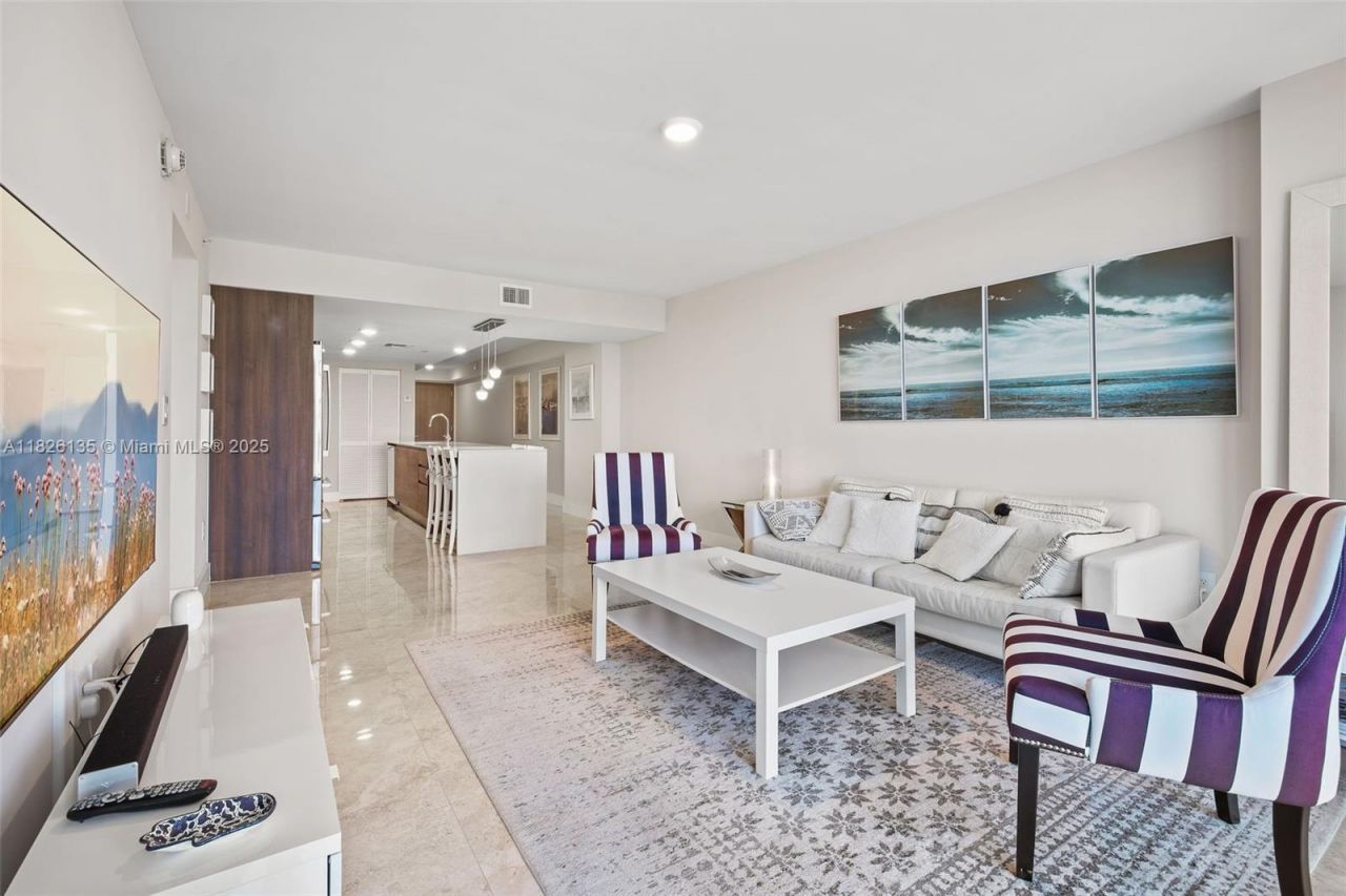 9261 E Bay Harbor Dr, Unit 404, Bay Harbor Islands, FL 33154 Photo