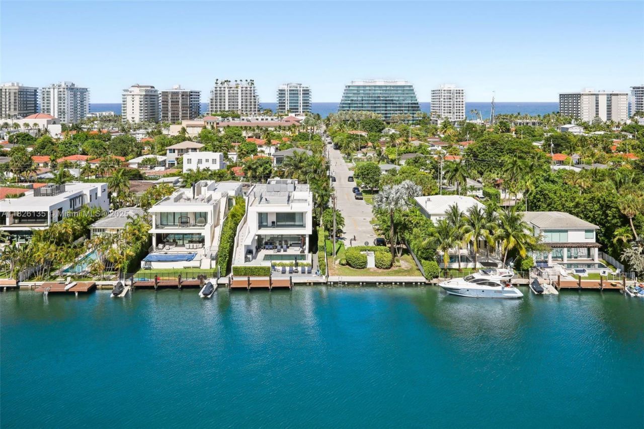 9261 E Bay Harbor Dr, Unit 404, Bay Harbor Islands, FL 33154 Photo