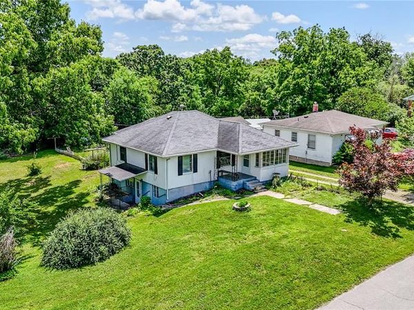504 N Pine Street, Richland, MO 65556